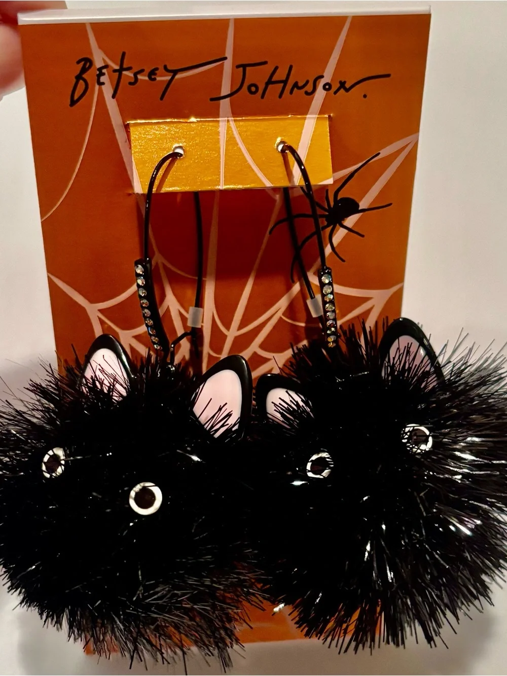 Piper K fuzzy black cat hair claw clip / Betsey Johnson black cat pom earrings